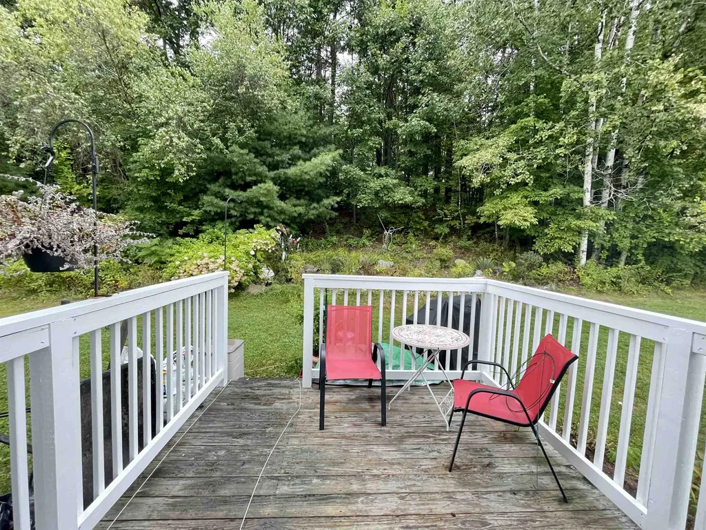 66 Preston Street Hillsborough NH 03244