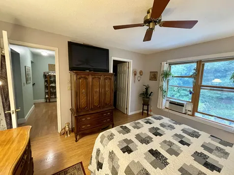 66 Preston Street Hillsborough NH 03244