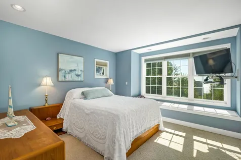 64 Winaukee Road Moultonborough NH 03254
