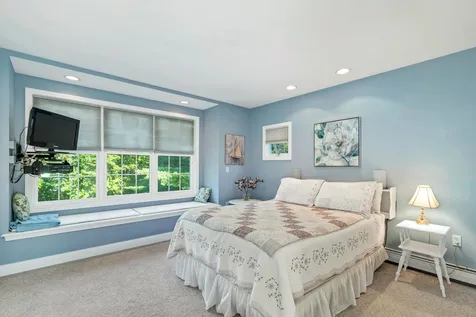 64 Winaukee Road Moultonborough NH 03254