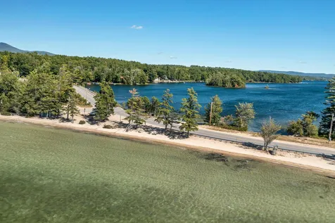 64 Winaukee Road Moultonborough NH 03254