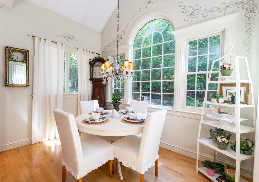 12 Boutilier Lane North Hampton NH 03862