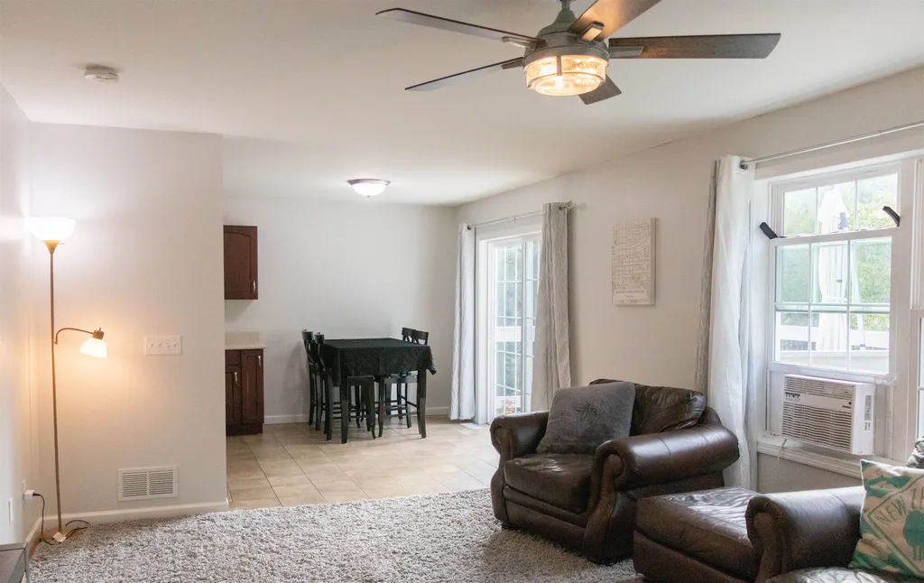 222b Ledgewood Lane Georgia VT 05468
