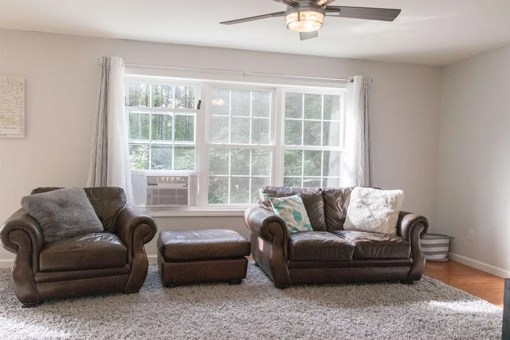 222b Ledgewood Lane Georgia VT 05468