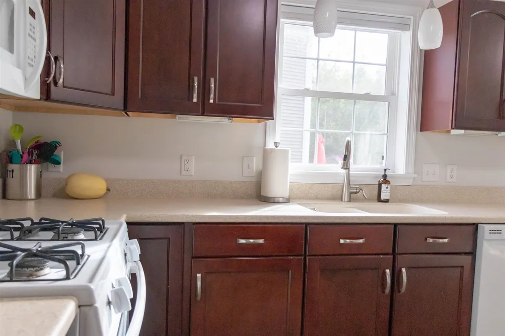 222b Ledgewood Lane Georgia VT 05468