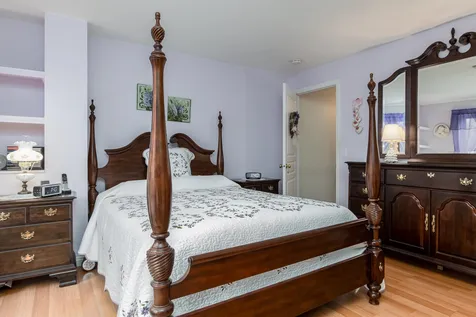 5a Intervale Court Hudson NH 03051