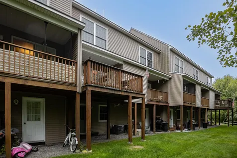 5a Intervale Court Hudson NH 03051
