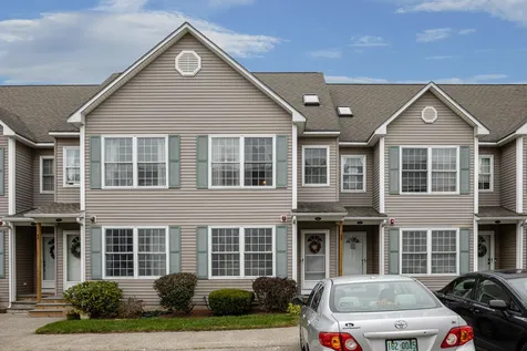 5a Intervale Court Hudson NH 03051