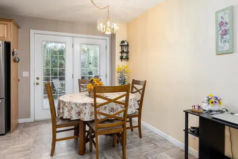 5a Intervale Court Hudson NH 03051