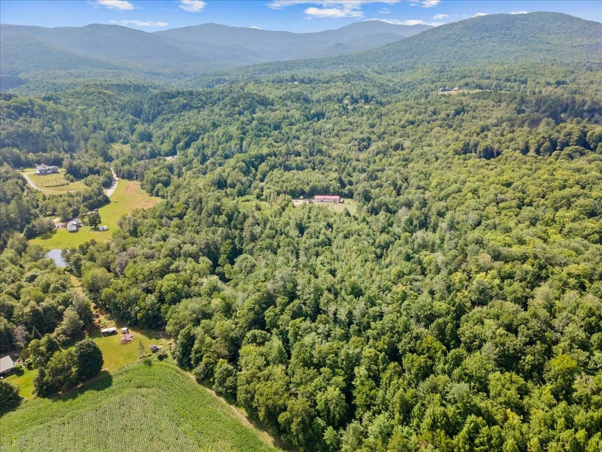 0 - Lot D Jeans Way Stowe VT 05672