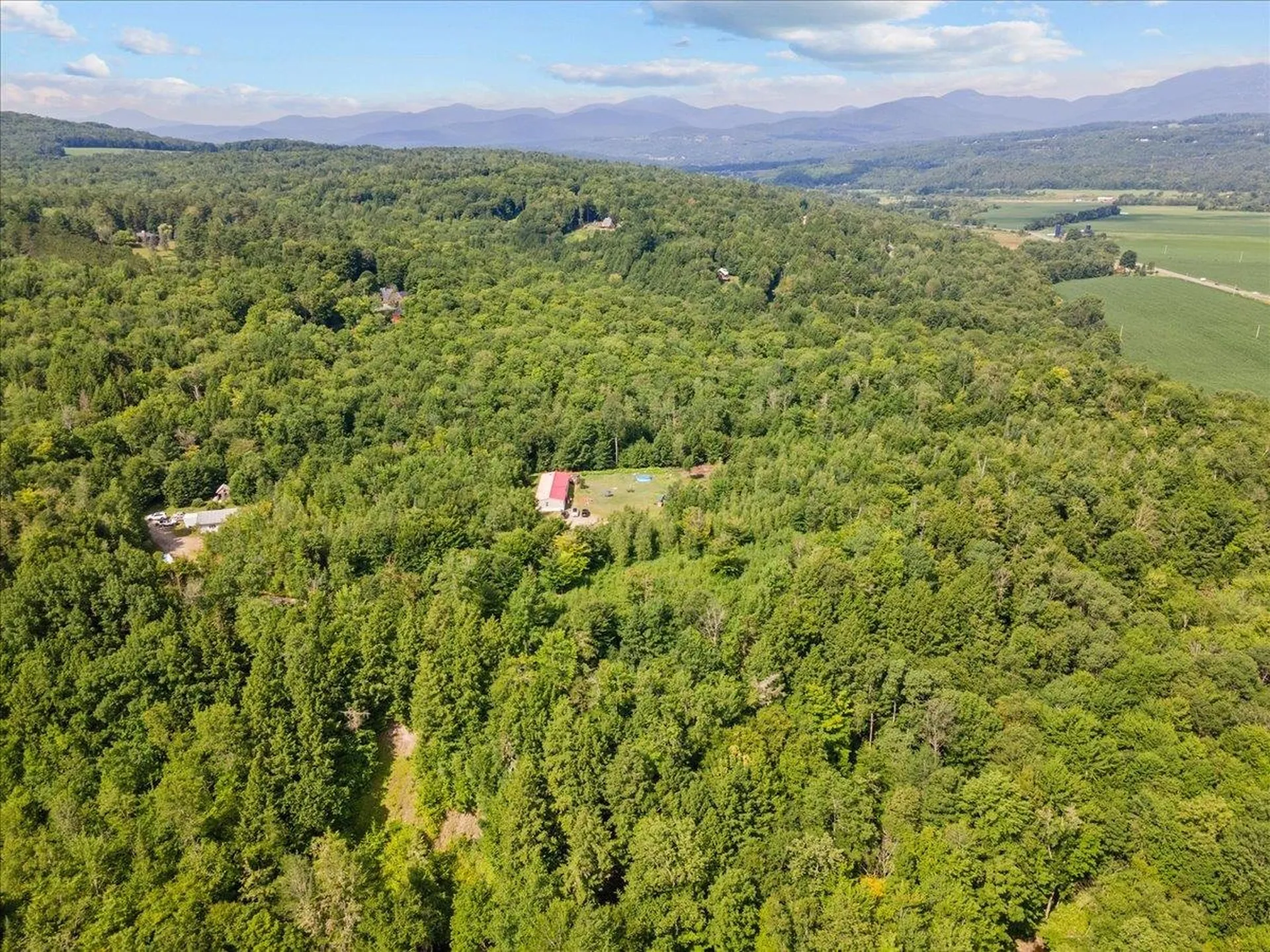 0 - Lot D Jeans Way Stowe VT 05672