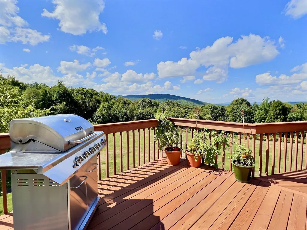 18 North Peak Village Newbury NH 03255