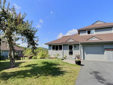 18 North Peak Village Newbury NH 03255