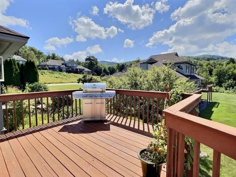 18 North Peak Village Newbury NH 03255