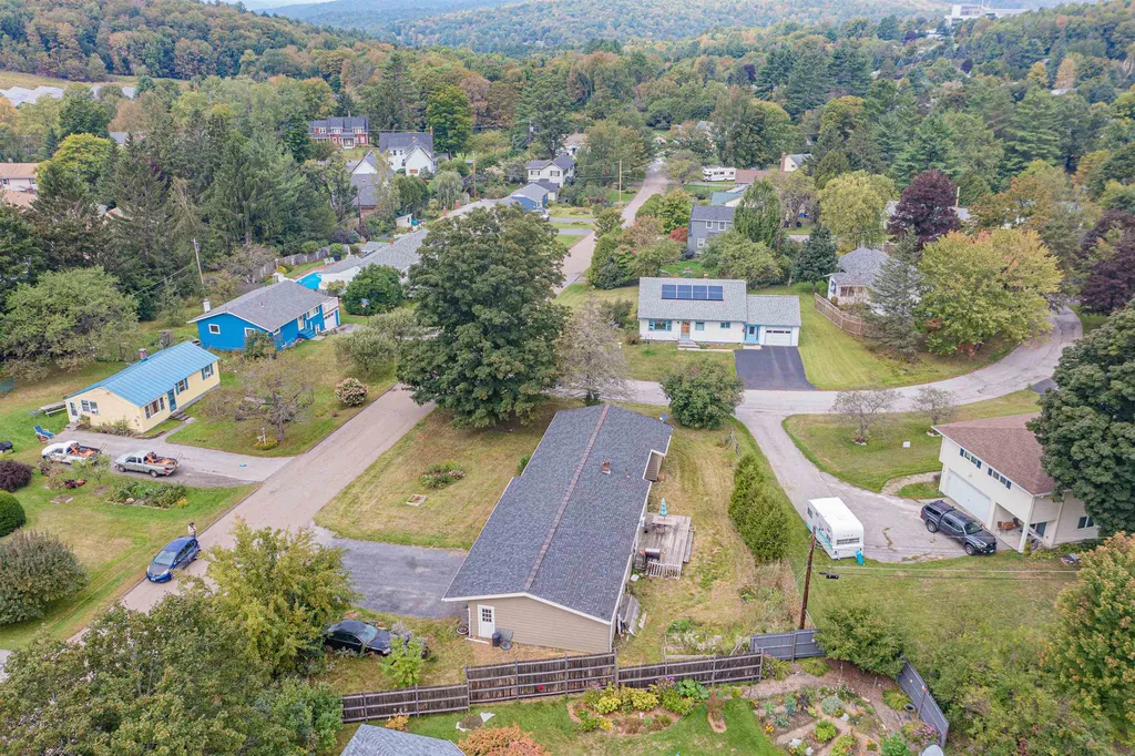 41 Colonial Drive Montpelier VT 05602