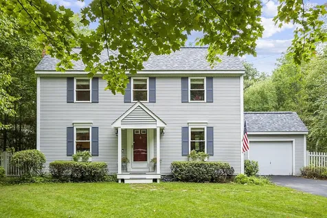 10 Captain Danforth Lane Amherst NH 03031