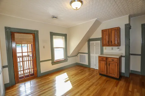 74 Dartmouth Street Manchester NH 03102-0000