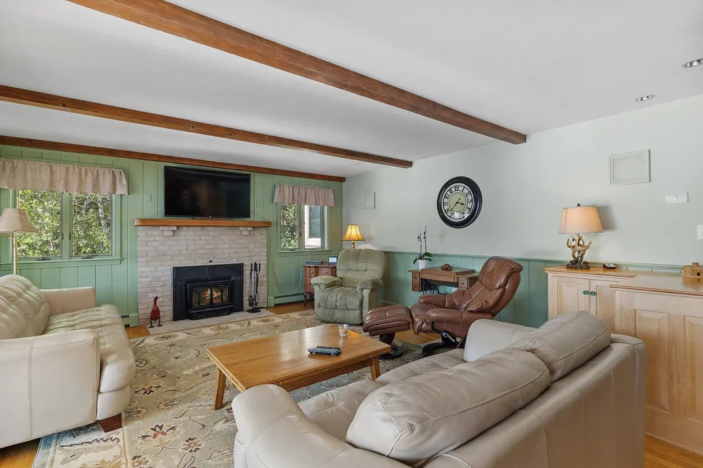 197 Vange Way Wakefield NH 03830