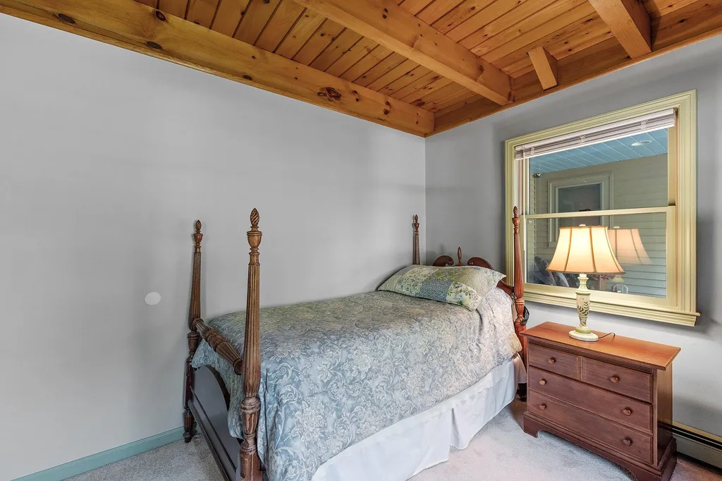 197 Vange Way Wakefield NH 03830