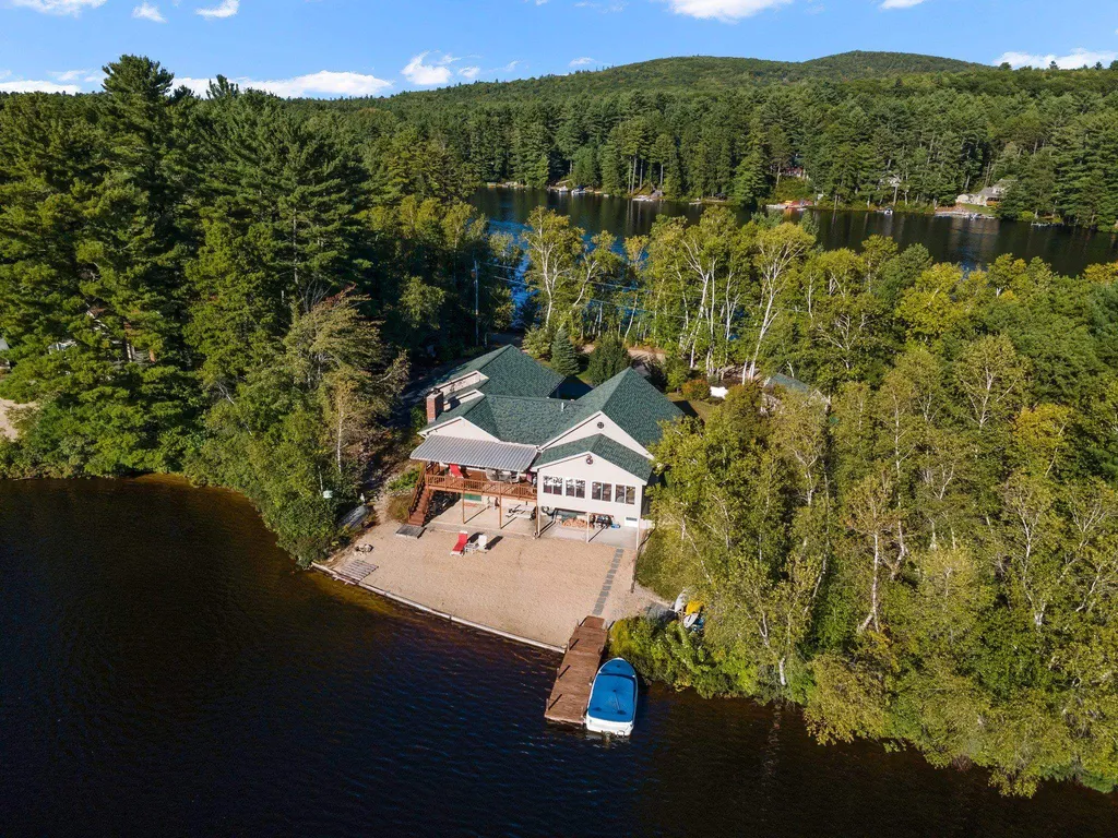 197 Vange Way Wakefield NH 03830