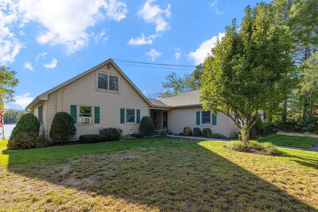 197 Vange Way Wakefield NH 03830