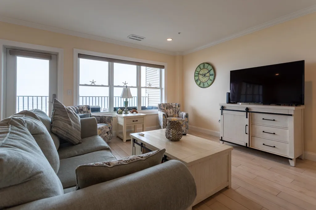 339 Ocean Boulevard Hampton NH 03842