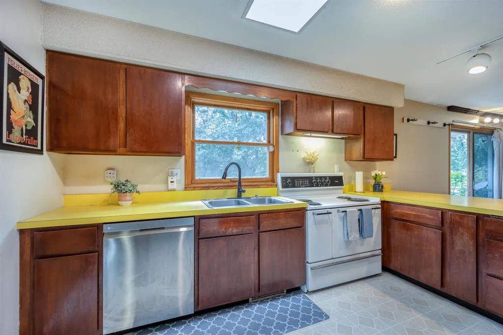 293 Collamer Circle Shelburne VT 05482