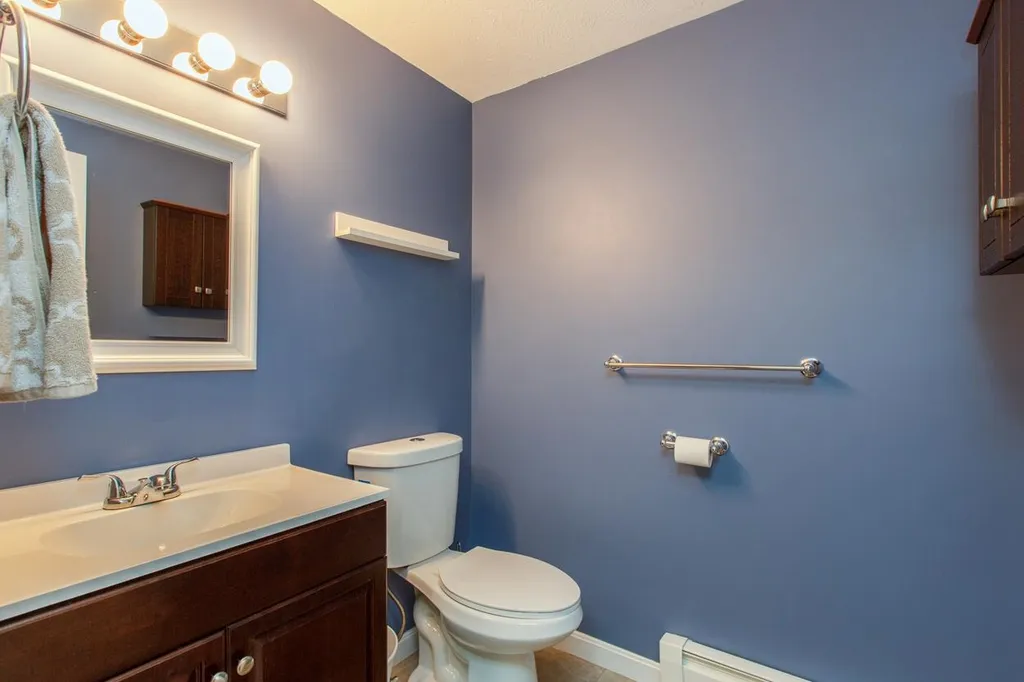 4 Devinne Drive Concord NH 03301
