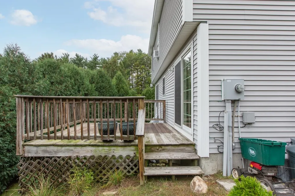 4 Devinne Drive Concord NH 03301