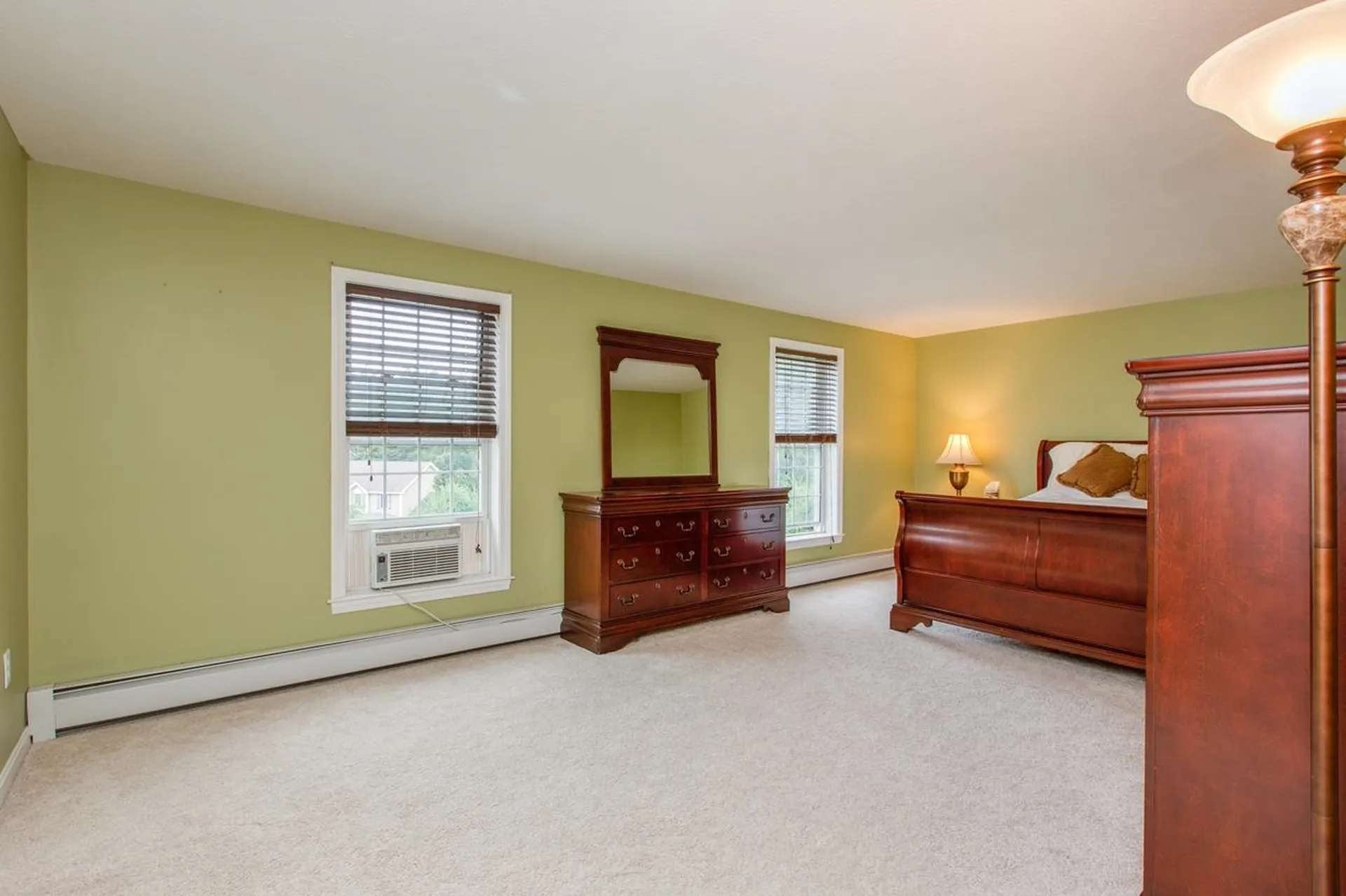 4 Devinne Drive Concord NH 03301