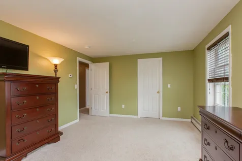 4 Devinne Drive Concord NH 03301