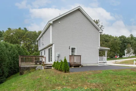 4 Devinne Drive Concord NH 03301