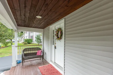 4 Devinne Drive Concord NH 03301