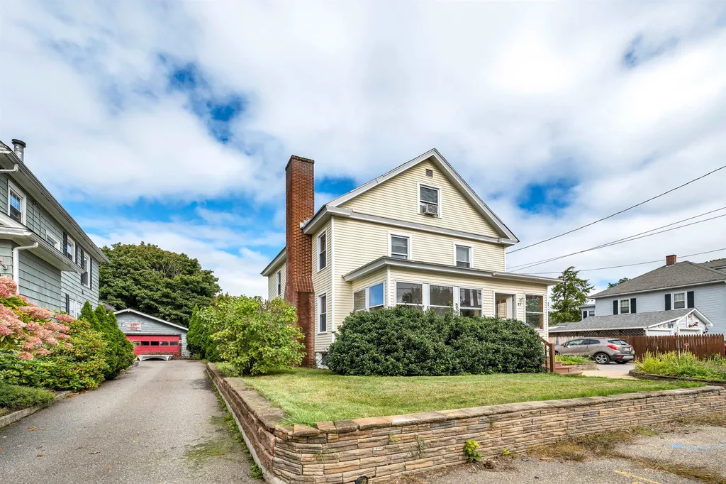 83 Whipple Avenue Laconia NH 03246