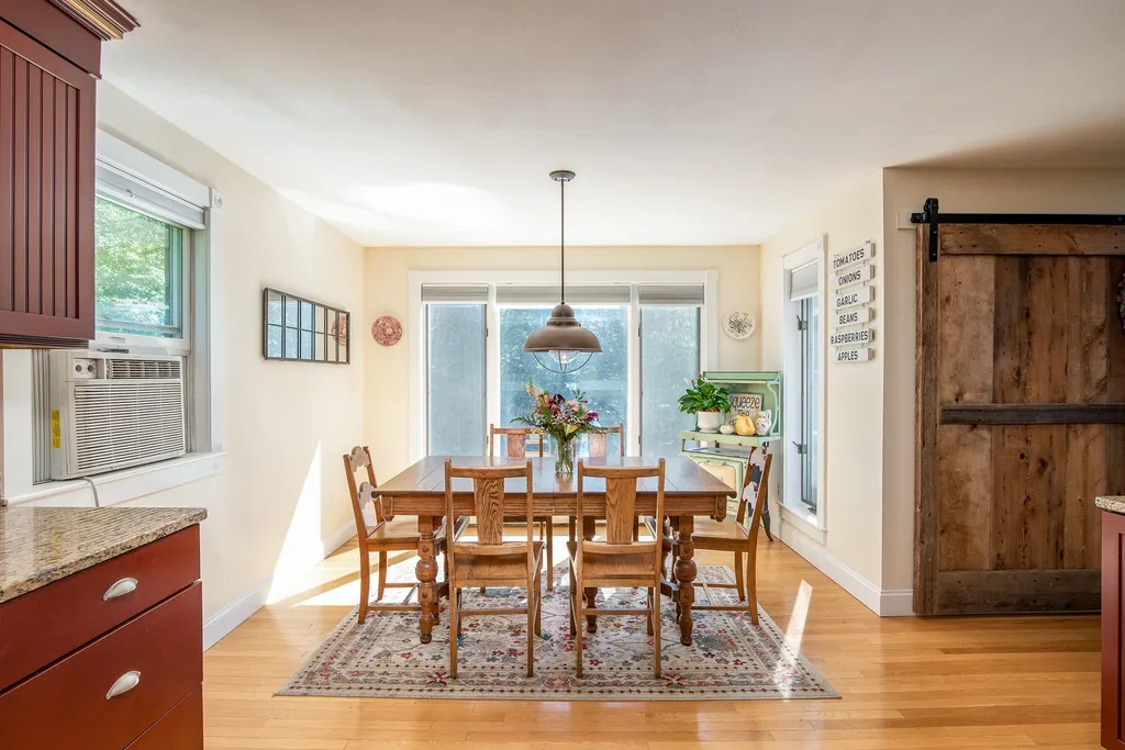 52 Estes Road Rochester NH 03839-5412