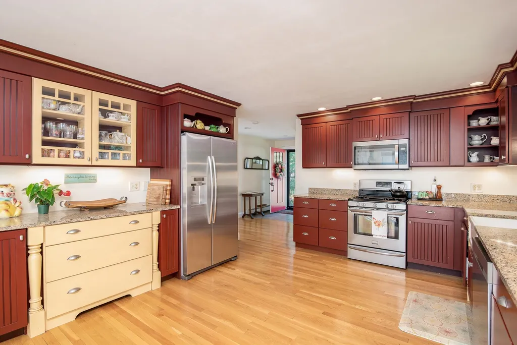 52 Estes Road Rochester NH 03839-5412