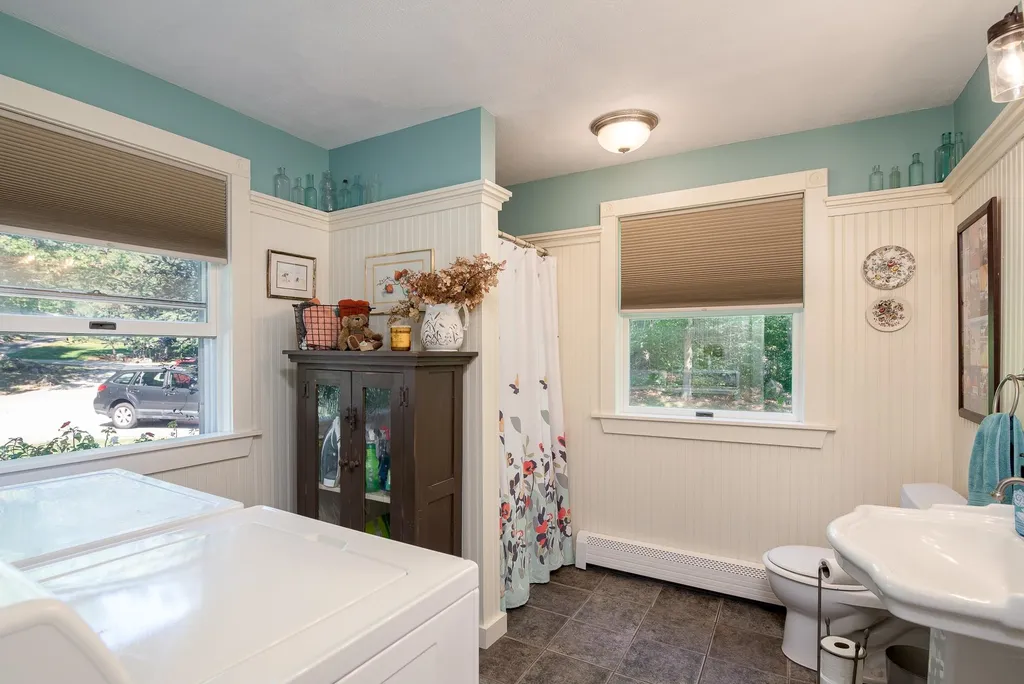 52 Estes Road Rochester NH 03839-5412