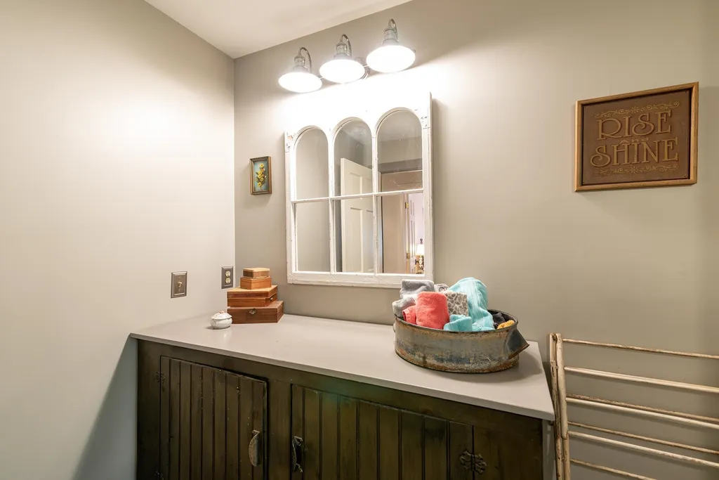 52 Estes Road Rochester NH 03839-5412