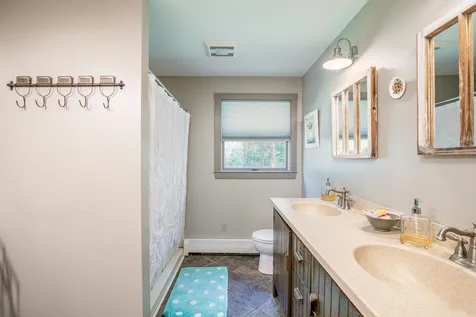 52 Estes Road Rochester NH 03839-5412