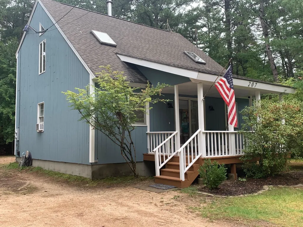 207 Mcgrew Drive Tamworth NH 03886