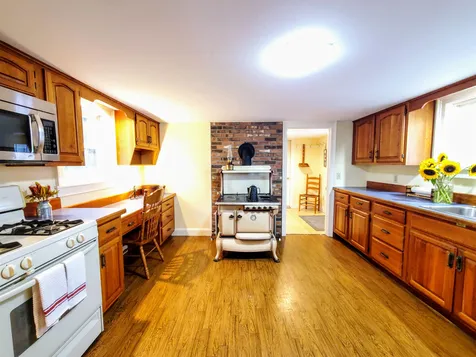 4840 Vt Route 100 Whitingham VT 05361