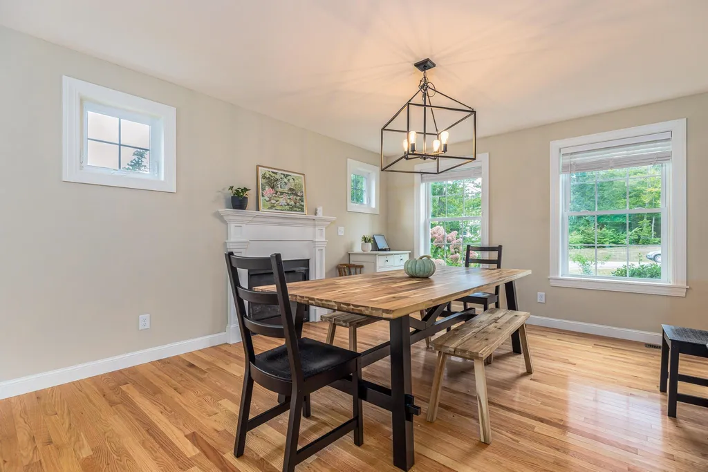 73 Village Place Drive Barrington NH 03825
