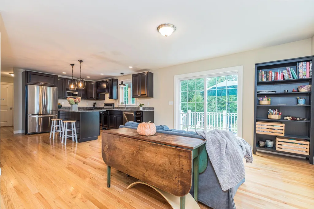73 Village Place Drive Barrington NH 03825
