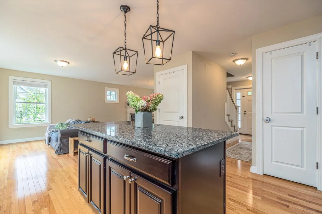 73 Village Place Drive Barrington NH 03825