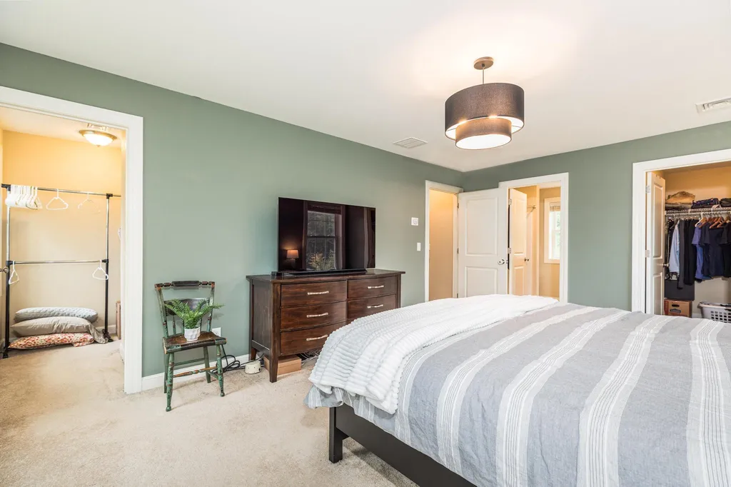 73 Village Place Drive Barrington NH 03825