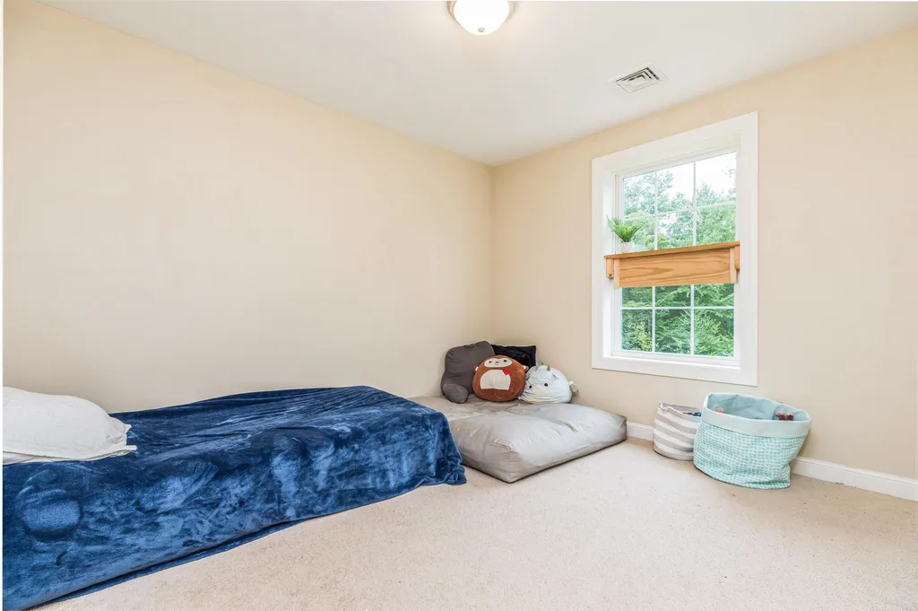 73 Village Place Drive Barrington NH 03825