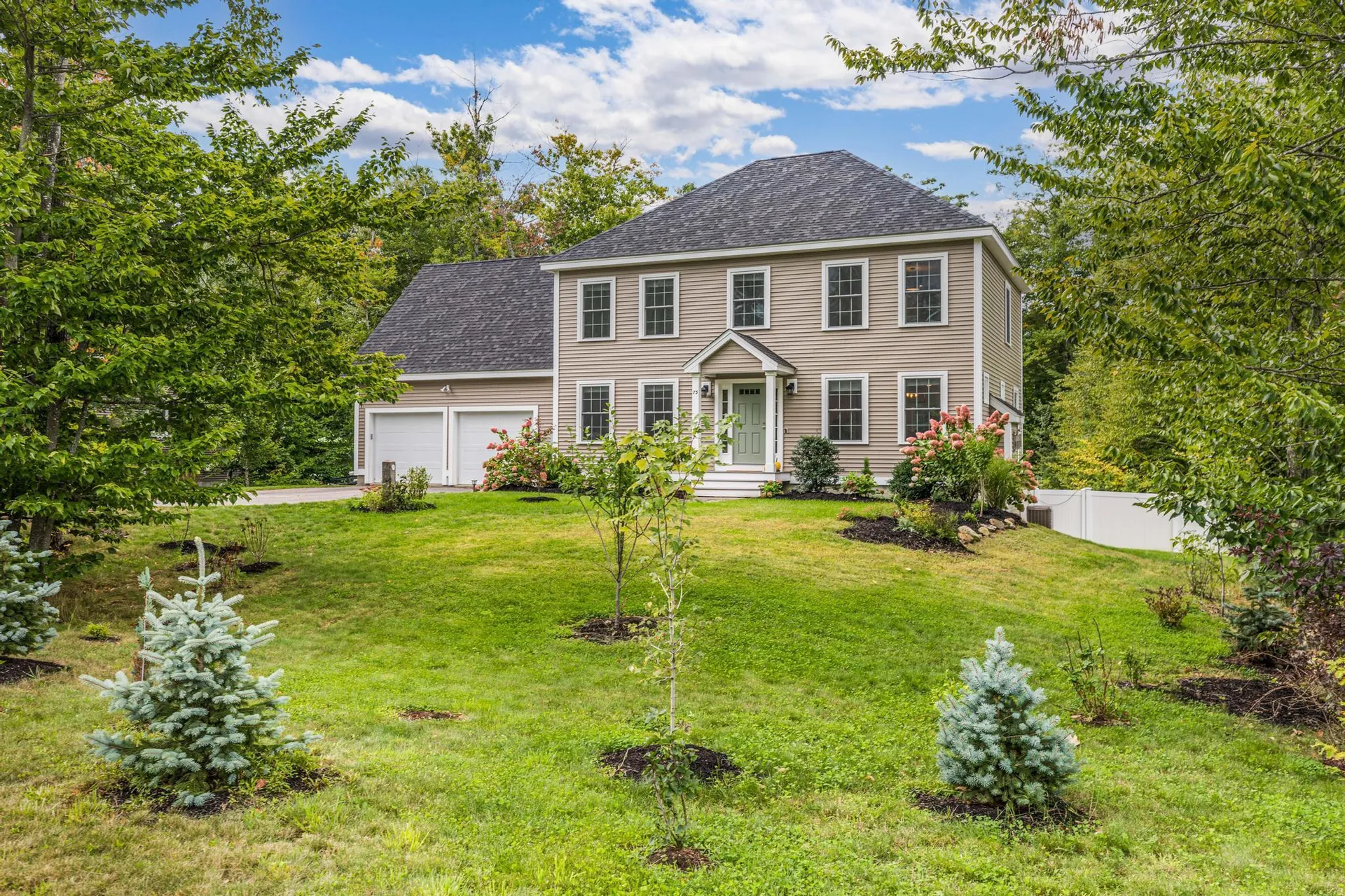 73 Village Place Drive Barrington NH 03825