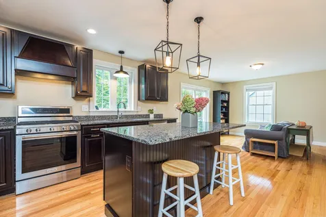 73 Village Place Drive Barrington NH 03825