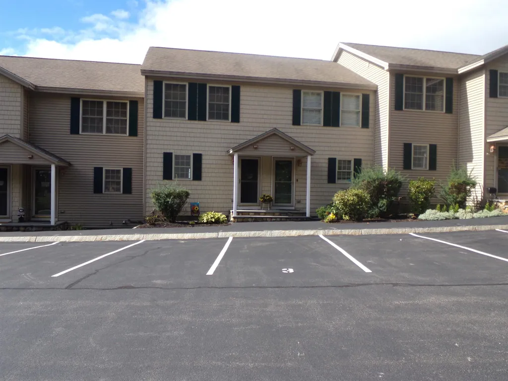 30 White Oaks Road Laconia NH 03246