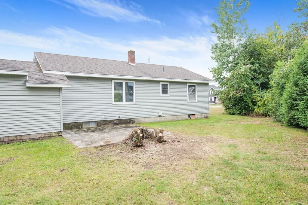 201 Railroad Street Milton VT 05468
